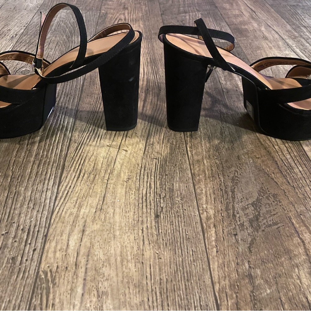 Elegant Black Platform Heels